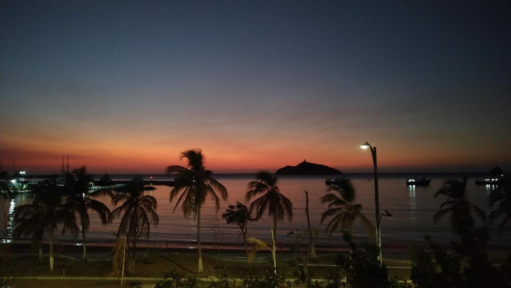 Panamerican Hostel Santa Marta  Ngoại thất bức ảnh