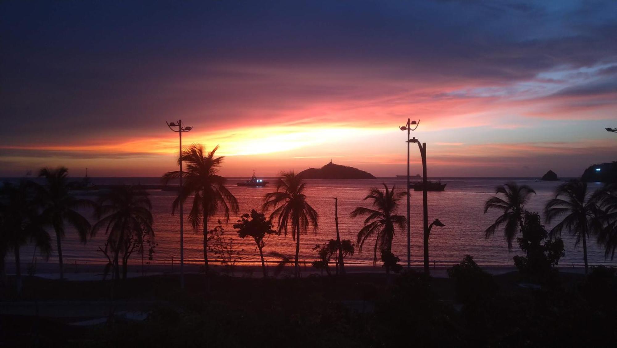 Panamerican Hostel Santa Marta  Ngoại thất bức ảnh