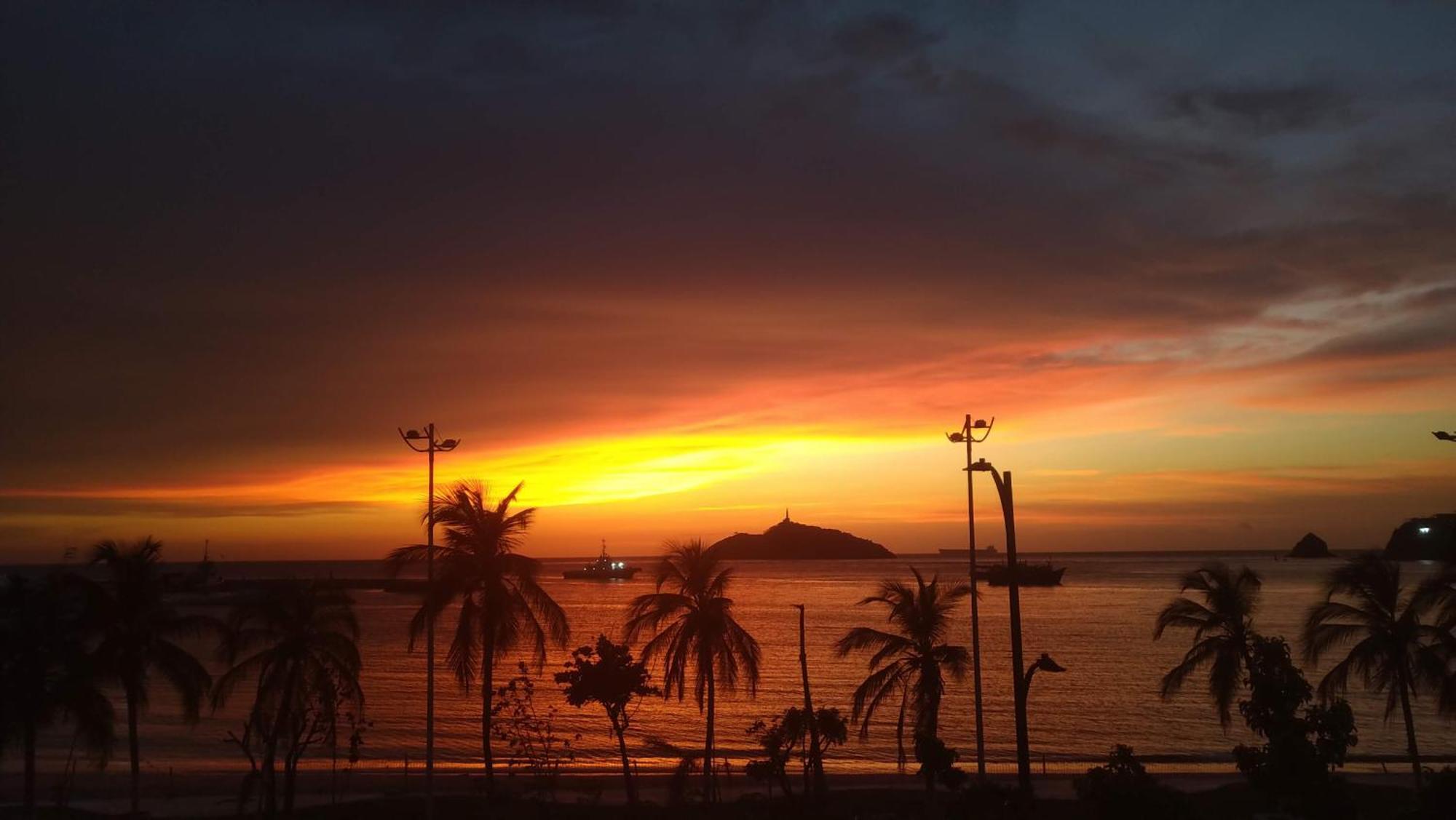 Panamerican Hostel Santa Marta  Ngoại thất bức ảnh